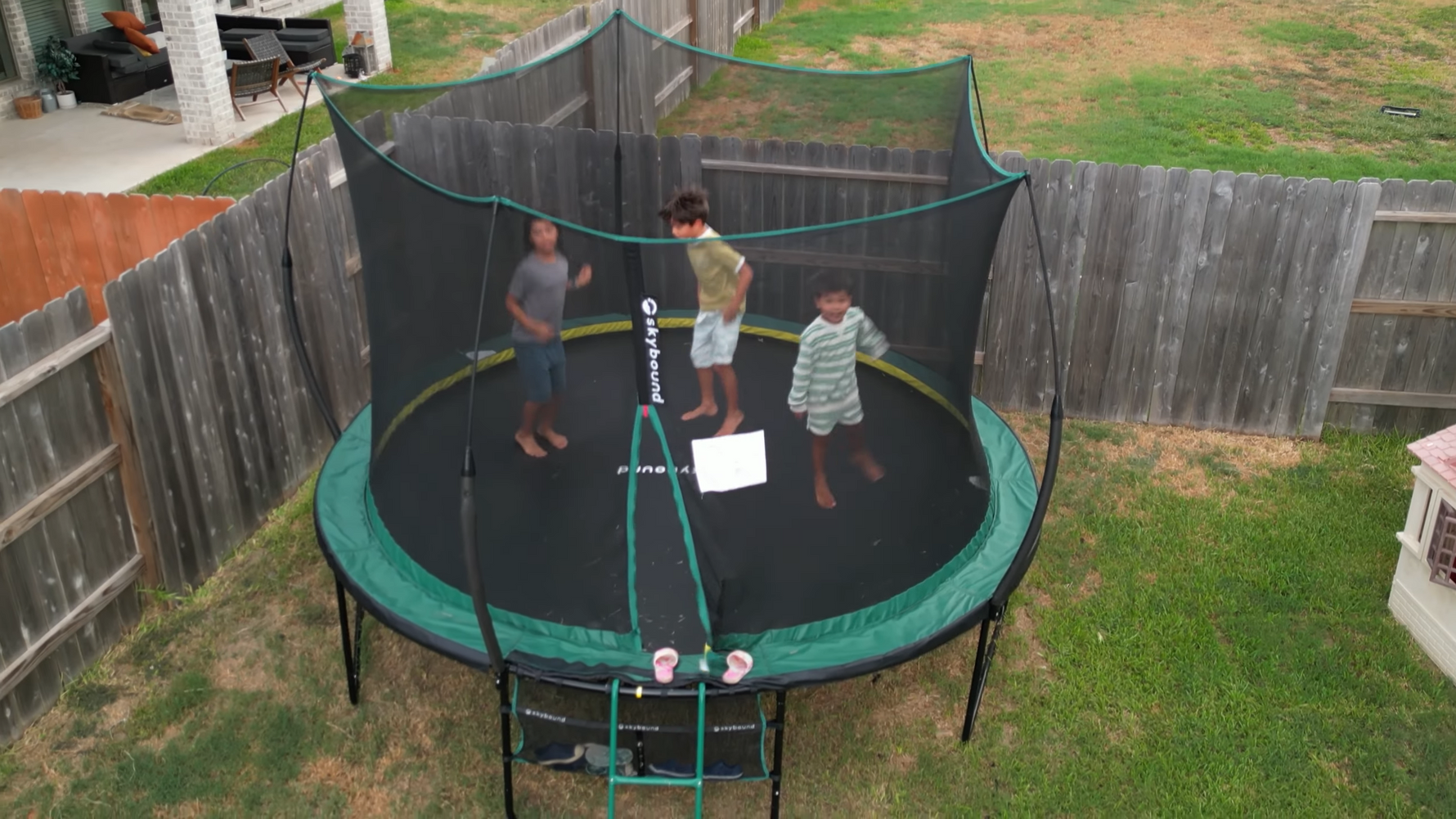 How to Choose a Trampoline: A Complete Buying Guide