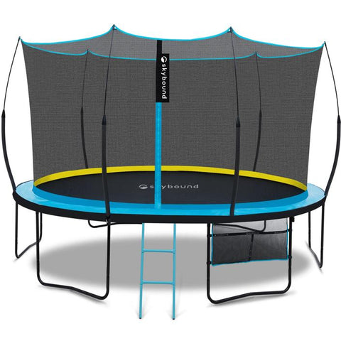 Skybound trampoline with net
